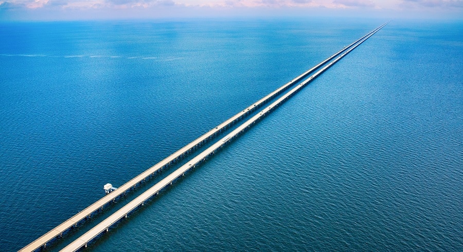 Aerial photo of Lake Pontchartrain Causeway.