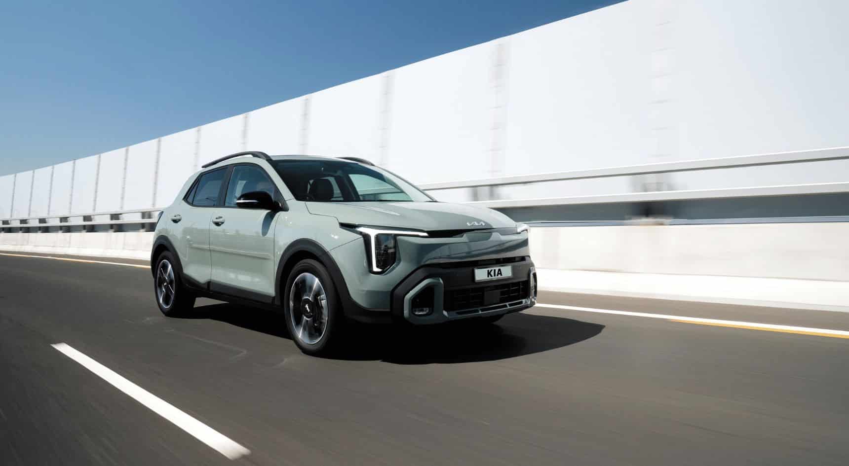 A grey Kia Stonic on the road.